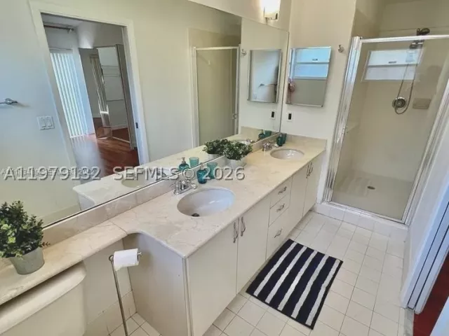 3-bedroom home for rent in Doral - 5758 NW 97th Pl 0 - MondialRealty