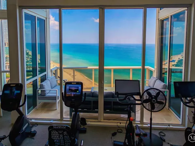 2-bedroom condo for sale in Sunny Isles Beach - 18201 Collins Avenue 3301a - MondialRealty
