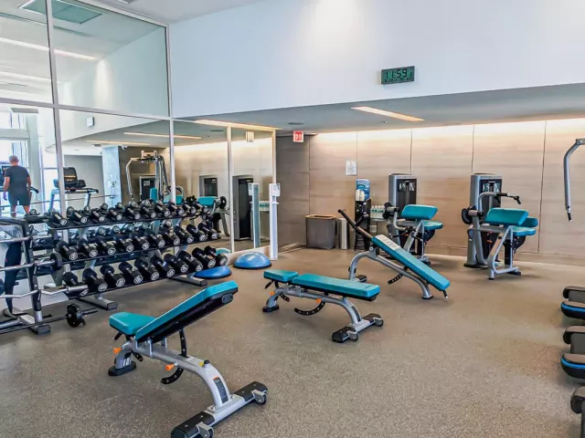 2-bedroom condo for sale in Sunny Isles Beach - 18201 Collins Avenue 3301a - MondialRealty