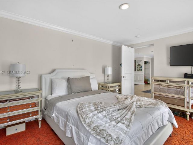 Home for rent at 268 SE 8th Ave - photo 7486734