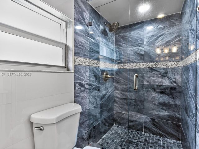 Home for rent at 268 SE 8th Ave - photo 7486736