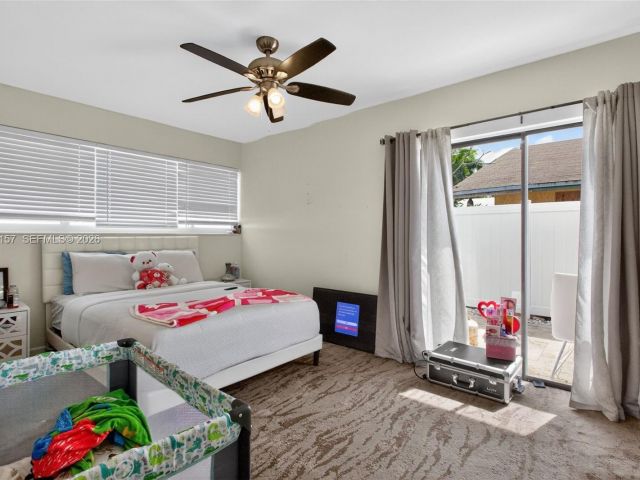 Home for rent at 268 SE 8th Ave - photo 7486742