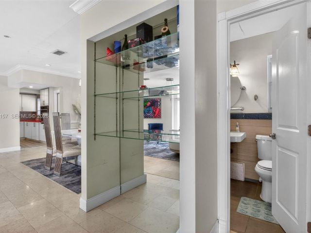 Home for rent at 268 SE 8th Ave - photo 7486745