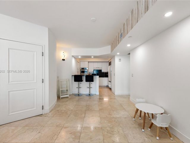 Apartment for rent  Unit #1504 - photo 7451977