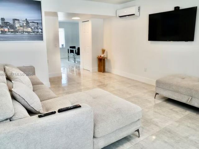 Home for sale at 1904 SW 28th St - photo 7483007