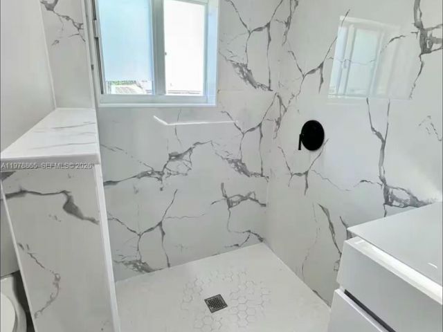 Home for sale at 1904 SW 28th St - photo 7483016