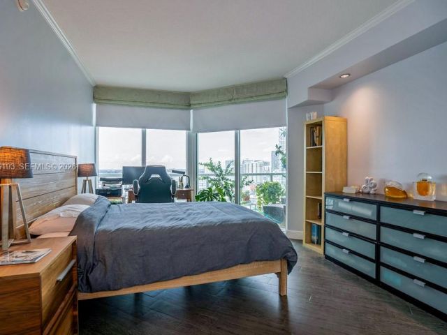 Apartment for rent  Unit #2018 - photo 7495199