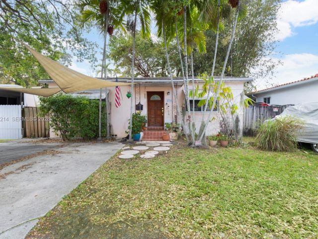 Home for sale at 2710 SW 28th Ct - photo 7520896