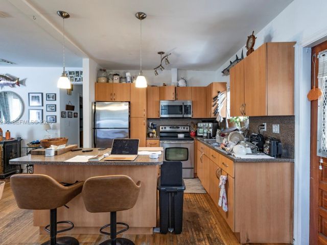 Home for sale at 2710 SW 28th Ct - photo 7520904