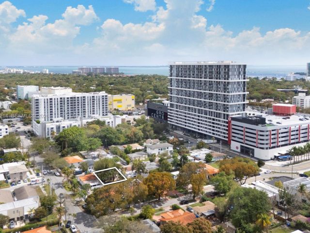 Home for sale at 2710 SW 28th Ct - photo 7520914