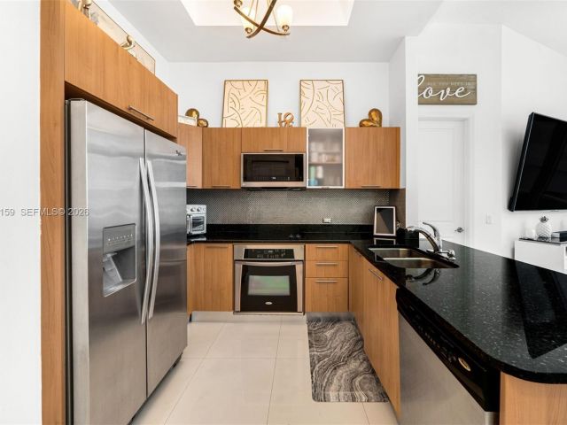 Apartment for sale  Unit #501 - photo 7494952