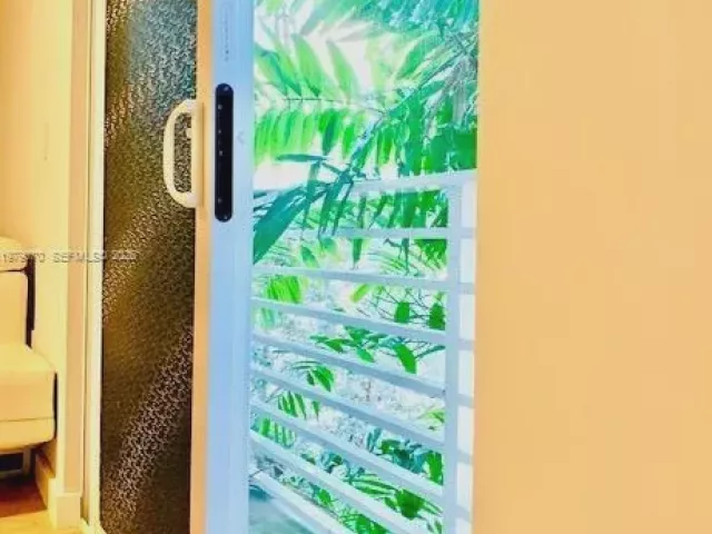 2-bedroom home for sale in Miami Beach - 619 Meridian Ave 4 - MondialRealty