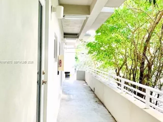 2-bedroom home for sale in Miami Beach - 619 Meridian Ave 4 - MondialRealty