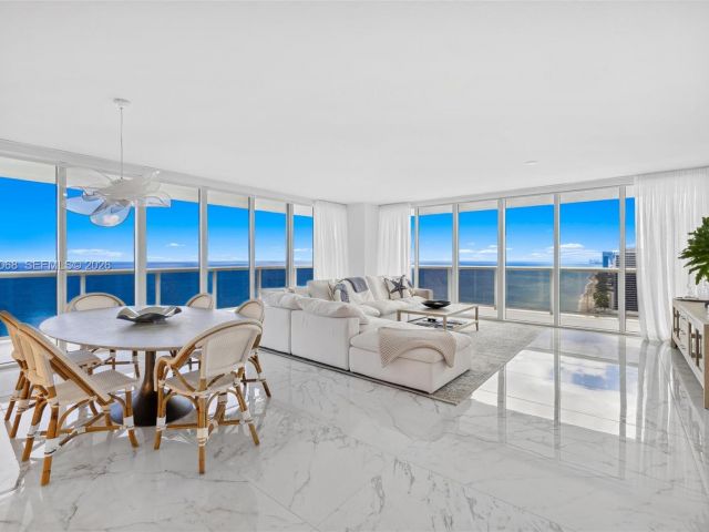 Apartment for rent  Unit #4502 - photo 7499572