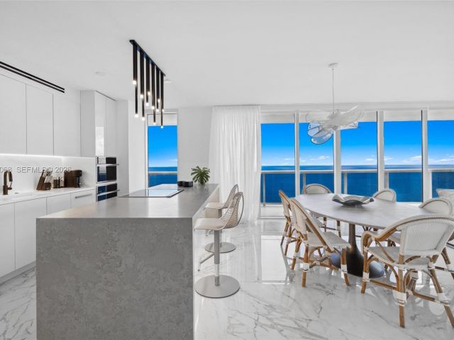 Apartment for rent  Unit #4502 - photo 7499578