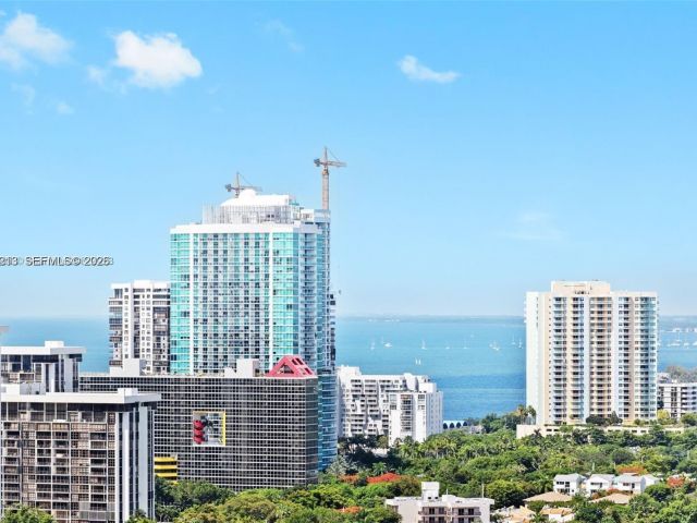 Apartment for sale  Unit #2308 - photo 7451693