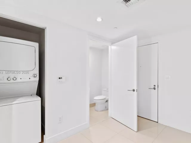 1-bedroom condo for sale in Miami - 1300 S Miami Ave 2308 - MondialRealty