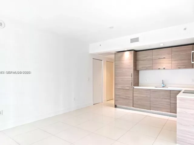 1-bedroom condo for sale in Miami - 1300 S Miami Ave 2308 - MondialRealty