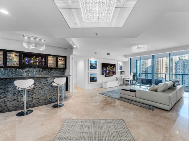 Apartment for sale  Unit #2505 - photo 7500522