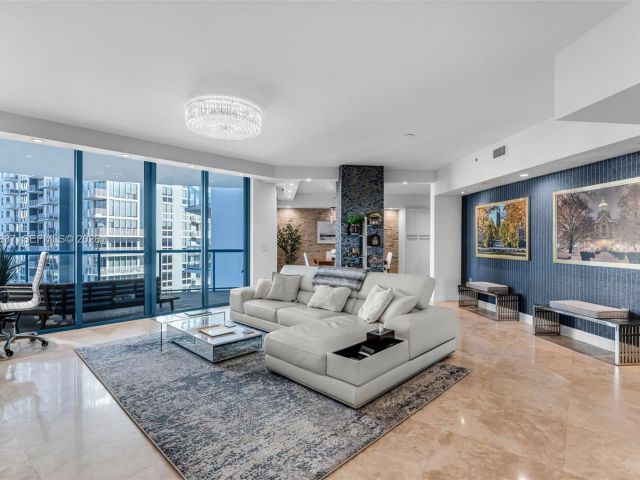 Apartment for sale  Unit #2505 - photo 7500525