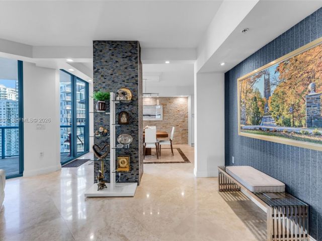 Apartment for sale  Unit #2505 - photo 7500528