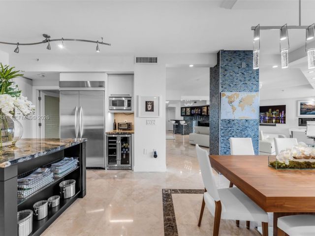 Apartment for sale  Unit #2505 - photo 7500529