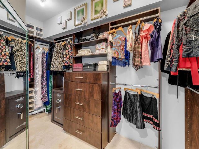 Apartment for sale  Unit #2505 - photo 7500541