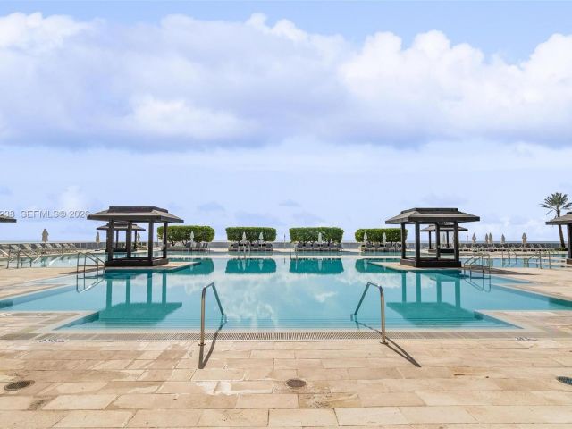 Apartment for rent  Unit #2105 - photo 7499559