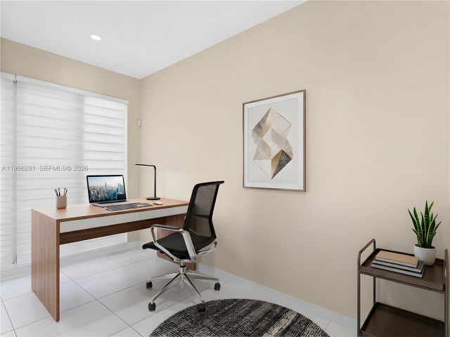 3-bedroom home for sale in Doral - 6420 NW 105th Pl - MondialRealty