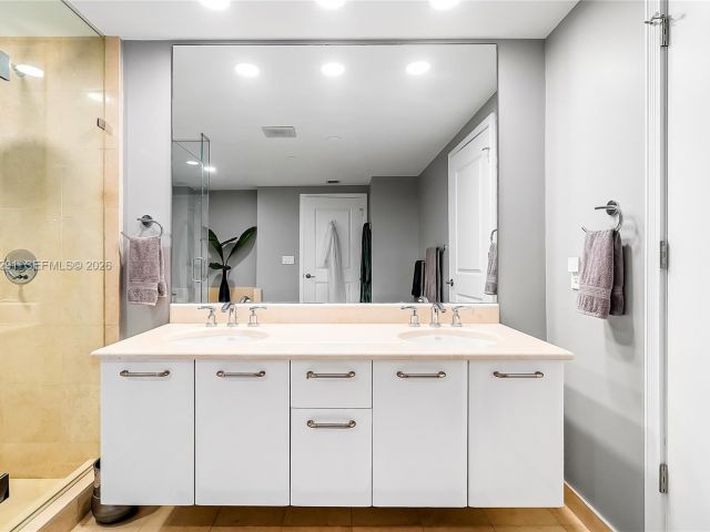 Apartment for sale  Unit #1206 - photo 7452068