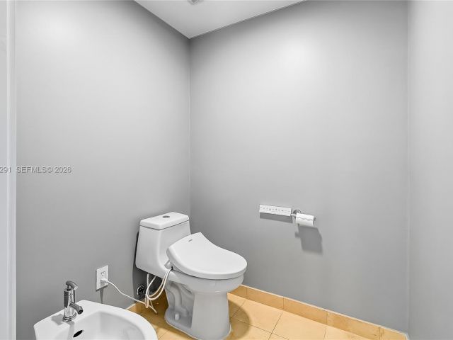 Apartment for sale  Unit #1206 - photo 7452069