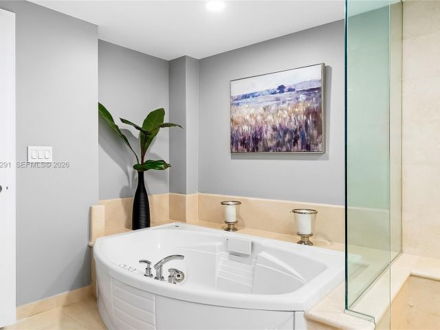 Apartment for sale  Unit #1206 - photo 7452071