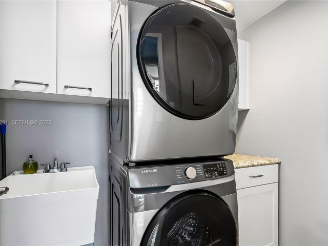 Apartment for sale  Unit #1206 - photo 7452075