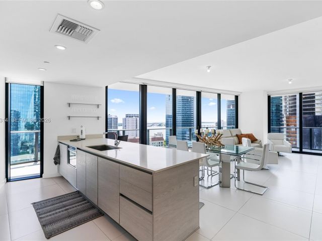 Apartment for rent  Unit #2305 - photo 7451827