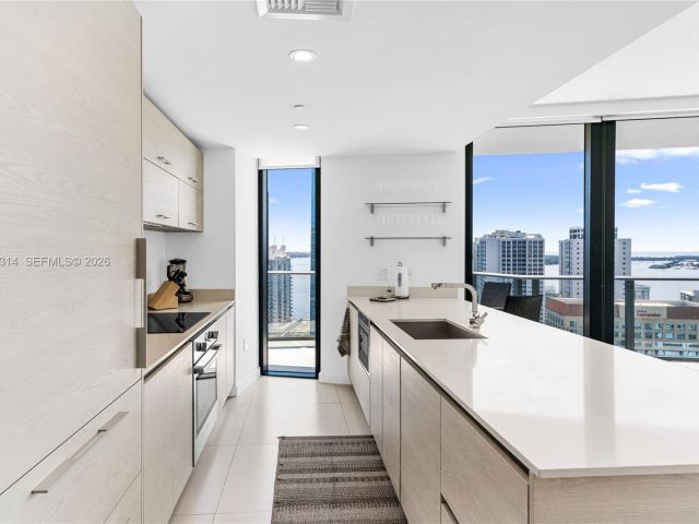 Apartment for rent  Unit #2305 - photo 7451828