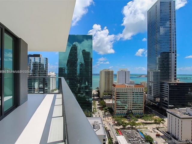 Apartment for rent  Unit #2305 - photo 7451835