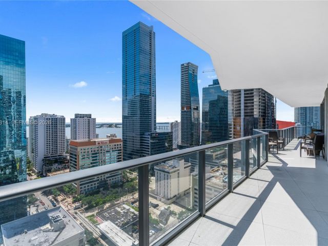 Apartment for rent  Unit #2305 - photo 7451836