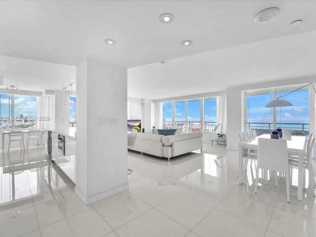 Apartment for sale  Unit #1910 - photo 7510456