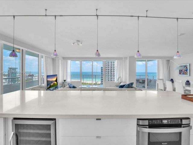 Apartment for sale  Unit #1910 - photo 7510465