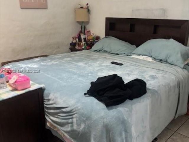 3-bedroom home for sale in North Miami - 15 NE 130th St - MondialRealty