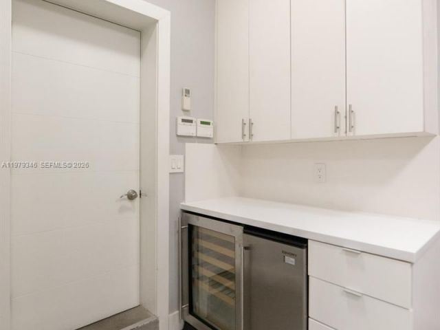 Home for rent at 40 S Prospect Dr 0 - photo 7471137