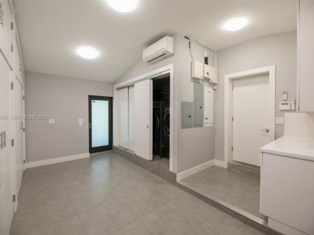 Home for rent at 40 S Prospect Dr 0 - photo 7471139