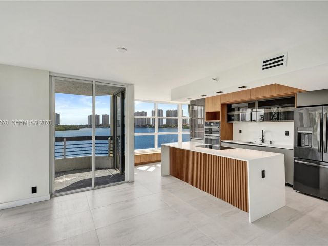 Apartment for sale  Unit #415 - photo 7504032