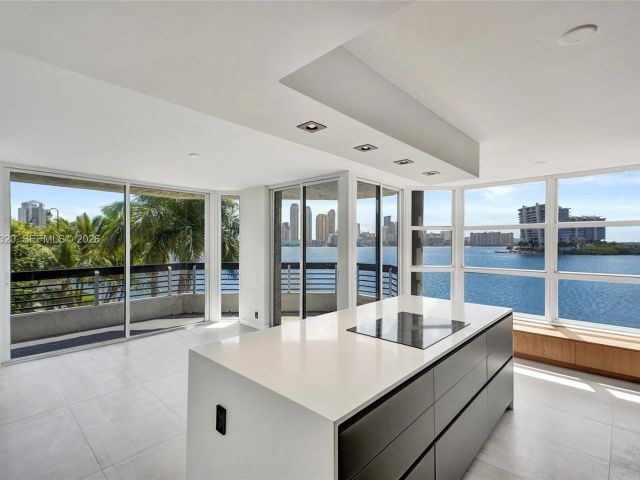 Apartment for sale  Unit #415 - photo 7504038