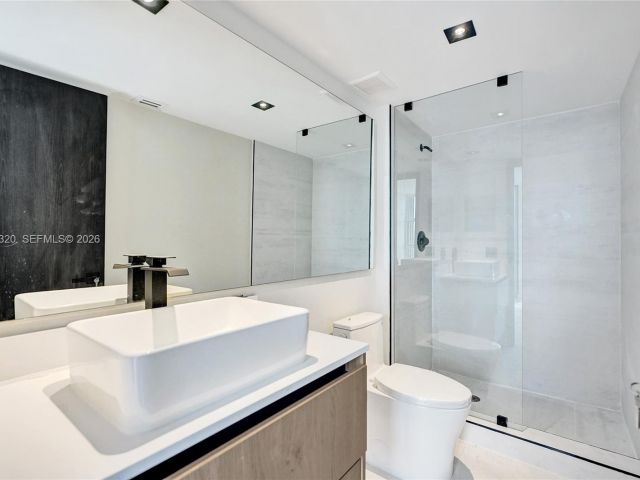 Apartment for sale  Unit #415 - photo 7504050