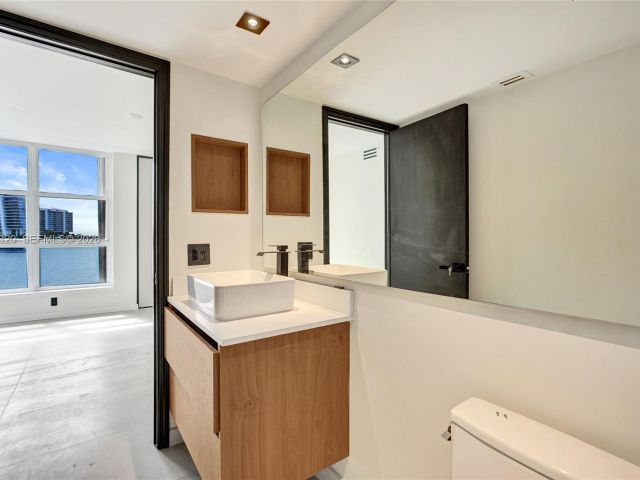 Apartment for sale  Unit #415 - photo 7504052