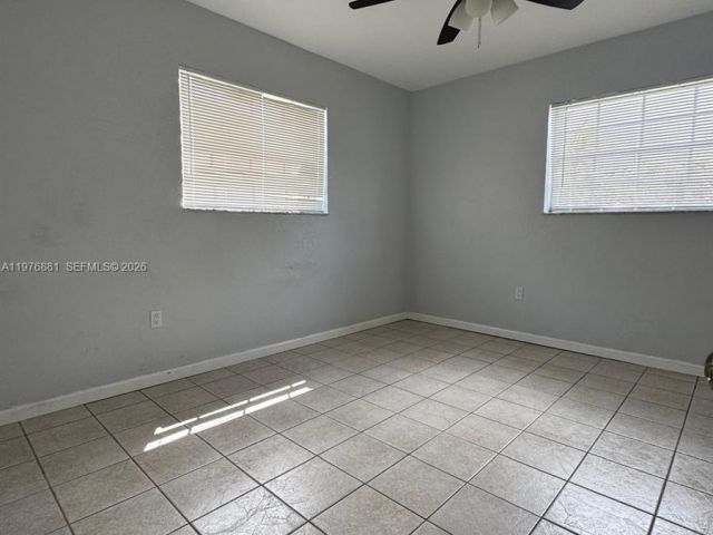 Home for rent at 16981 NE 8th Ct - photo 7481051