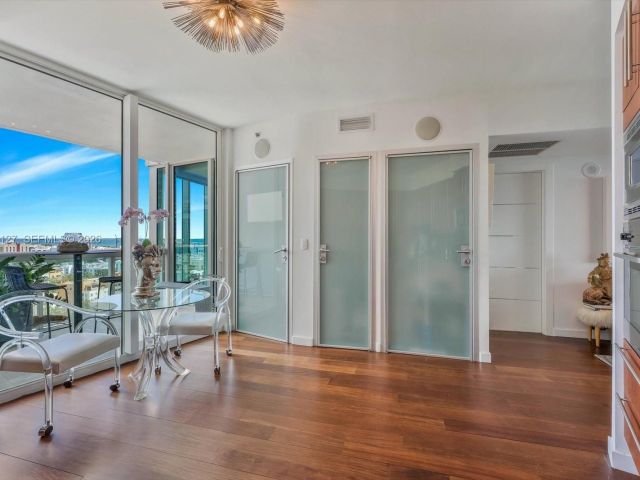 Apartment for sale  Unit #1503 - photo 7509601