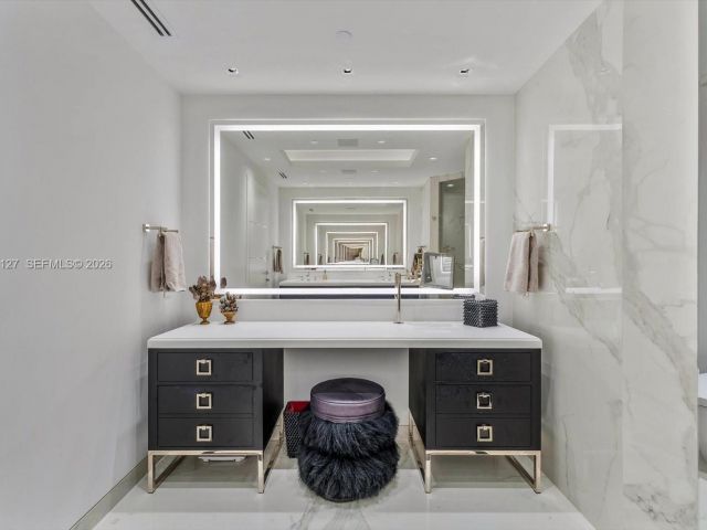 Apartment for sale  Unit #1503 - photo 7509606