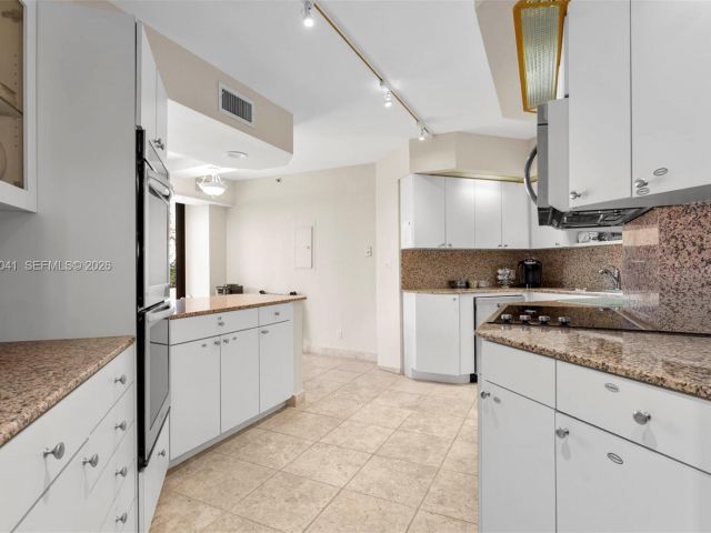 Apartment for sale  Unit #3-AB - photo 7505677